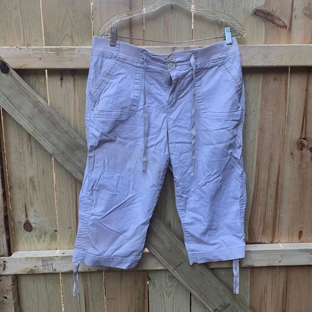 Gloria Vanderbilt capris sz. 10
